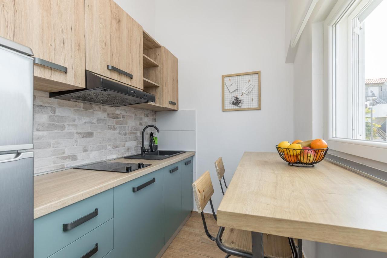 Apartments Hrestak Пореч Екстер'єр фото